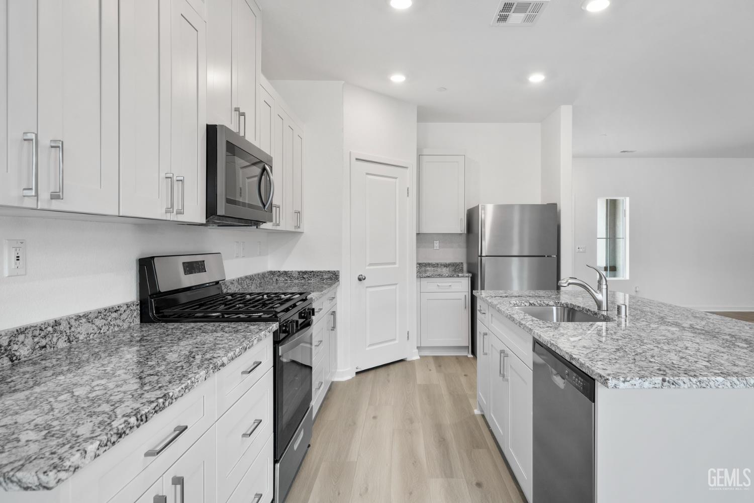 New Construction in Bakersfield, photo 5 of 15