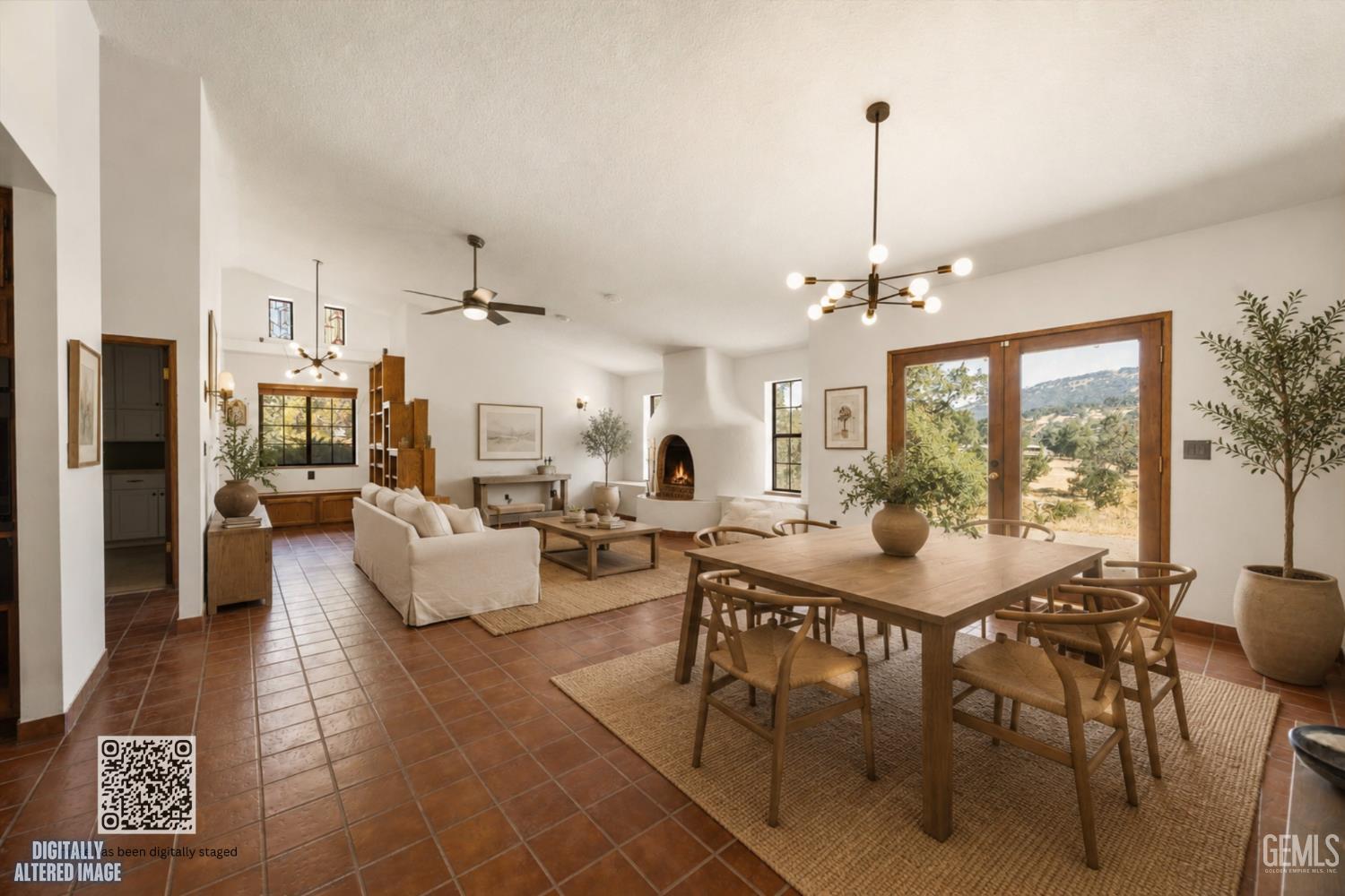 Single Family Residence in Tehachapi, photo 5 of 31