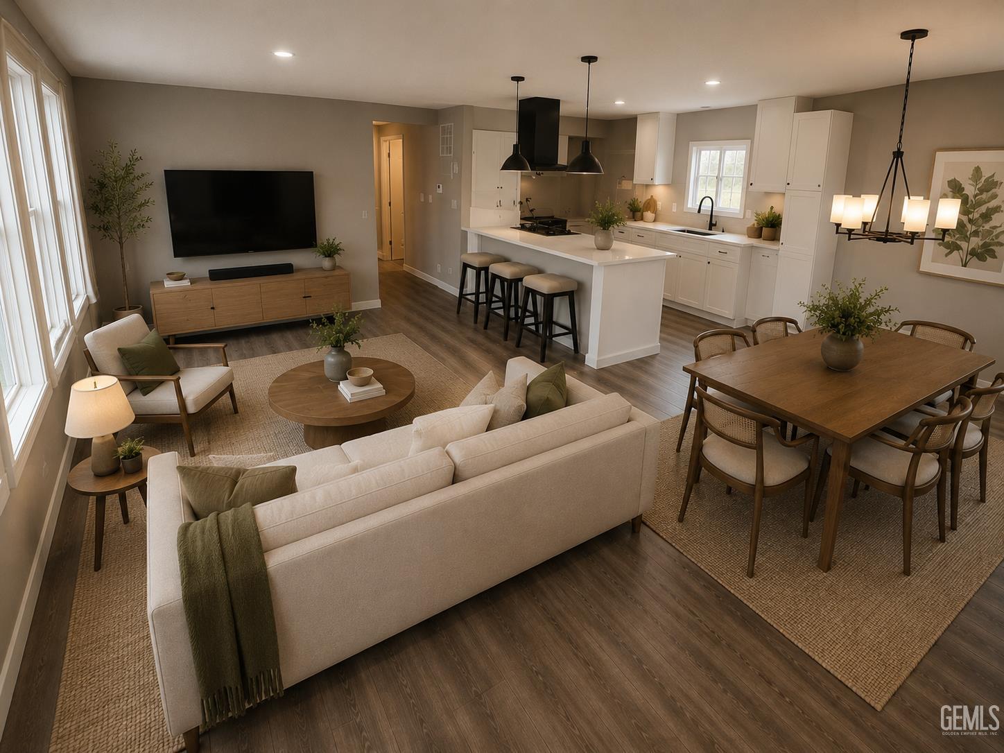 Manufactured Home in Bakersfield, photo 2 of 20