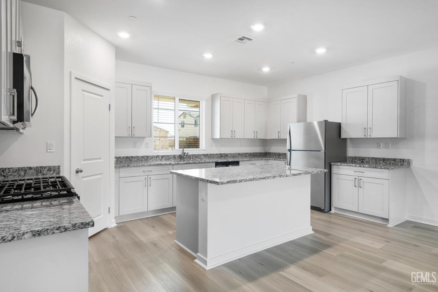 New Construction in Bakersfield, photo 5 of 16