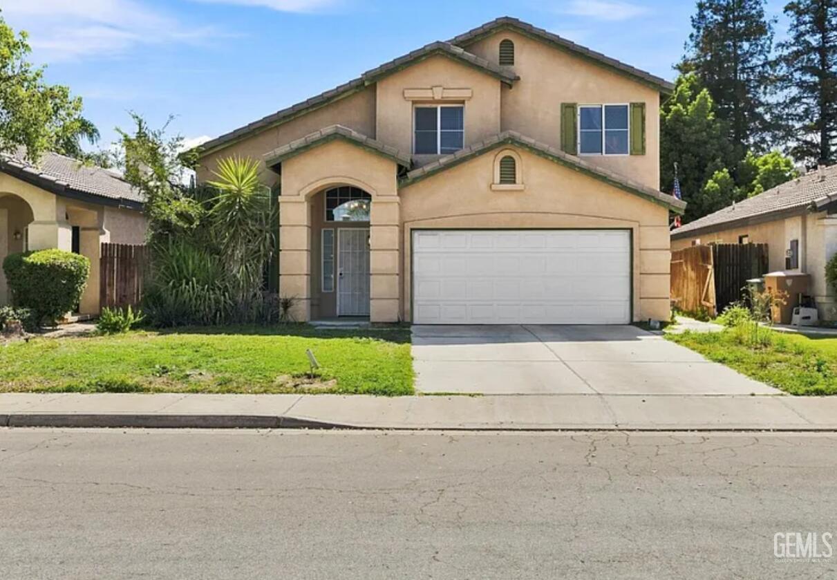 Single Family Residence in Bakersfield