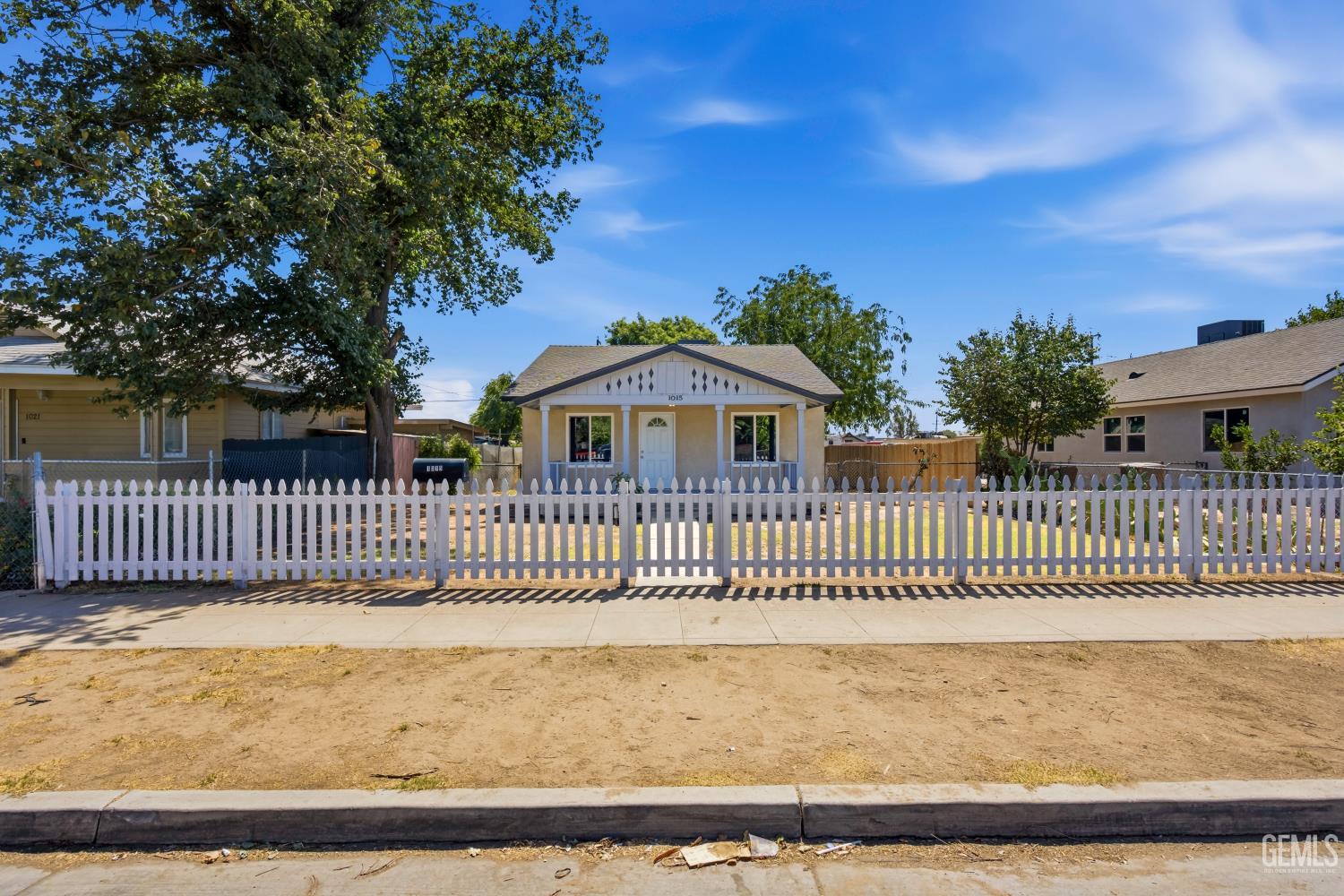 Single Family Residence in Bakersfield