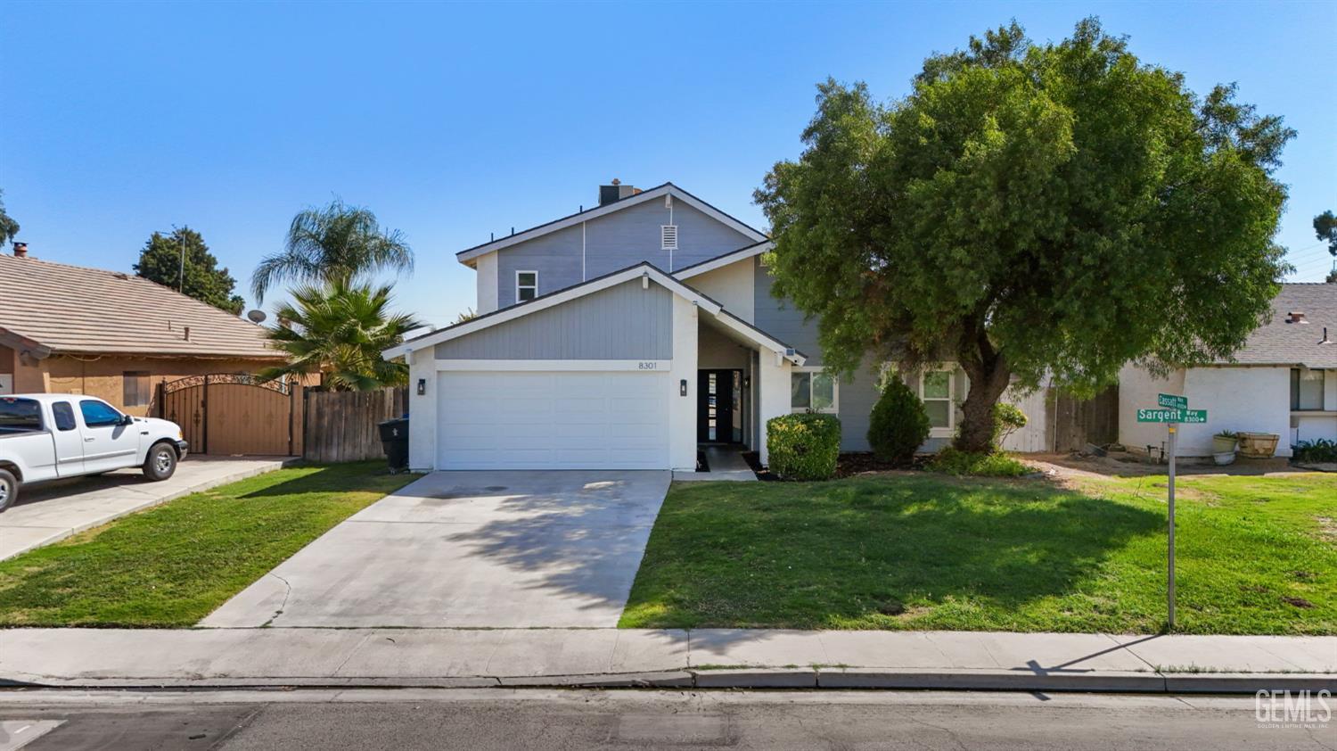 Single Family Residence in Bakersfield