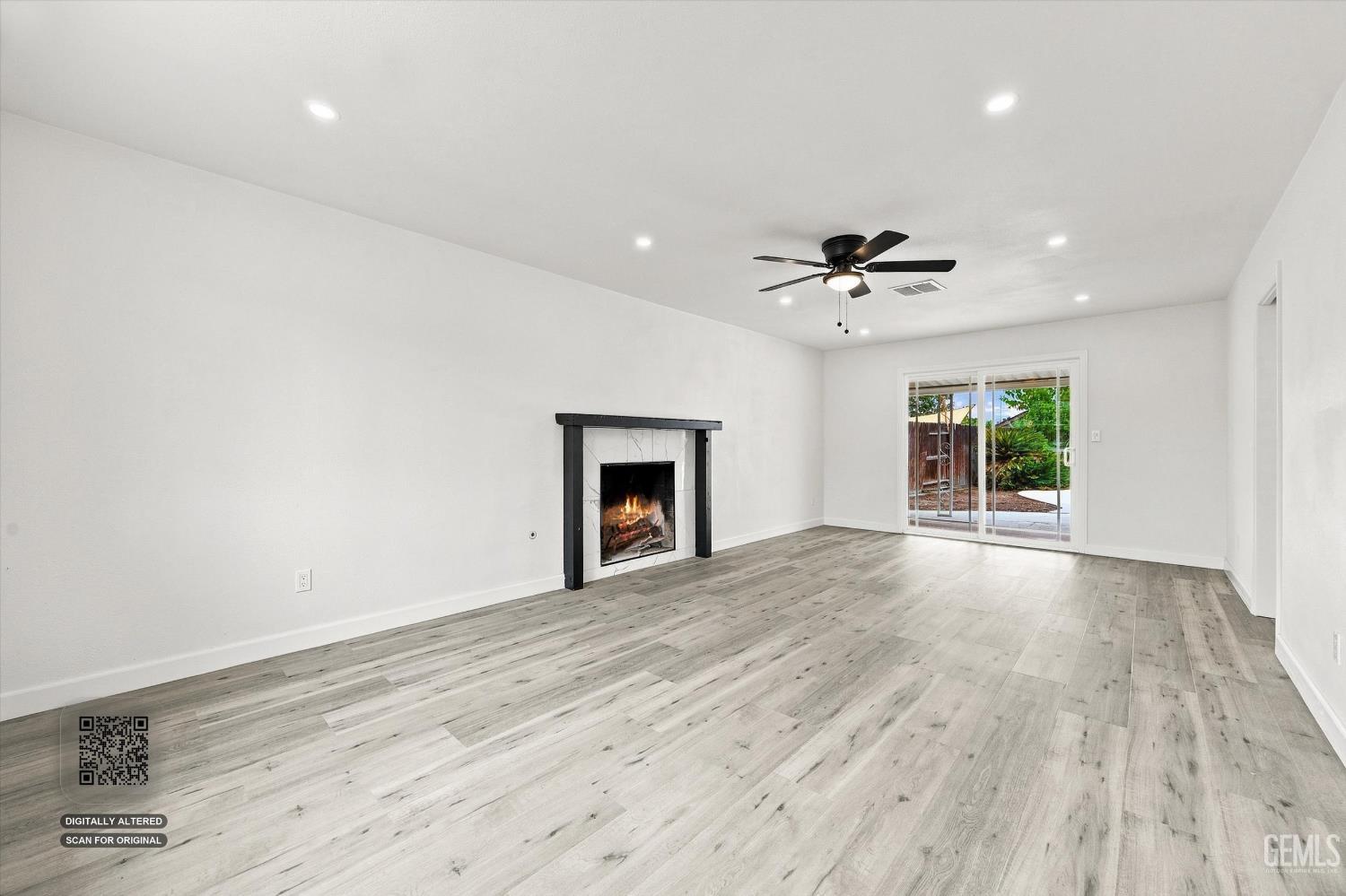 Single Family Residence in Bakersfield, photo 5 of 30