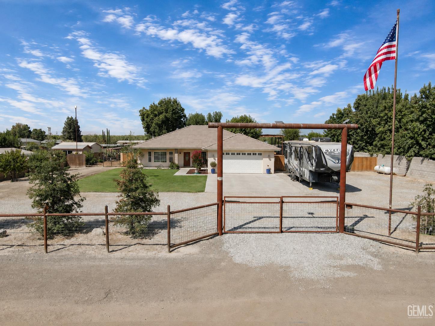 Single Family Residence in Bakersfield