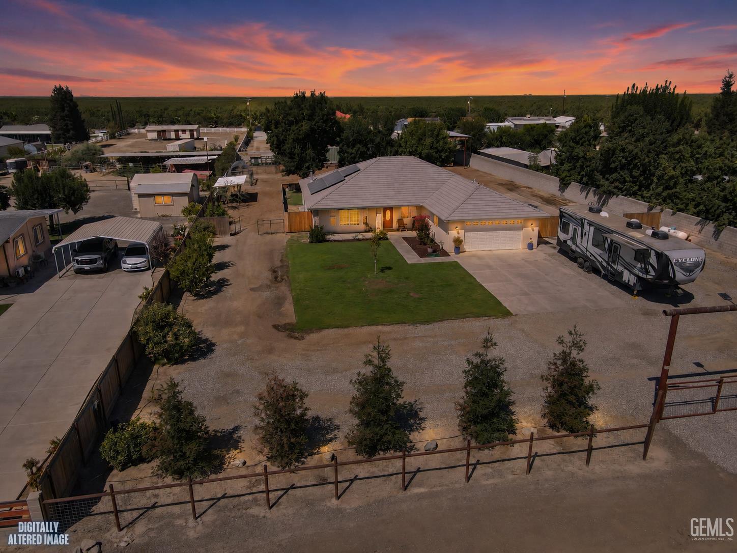 Single Family Residence in Bakersfield, photo 4 of 58