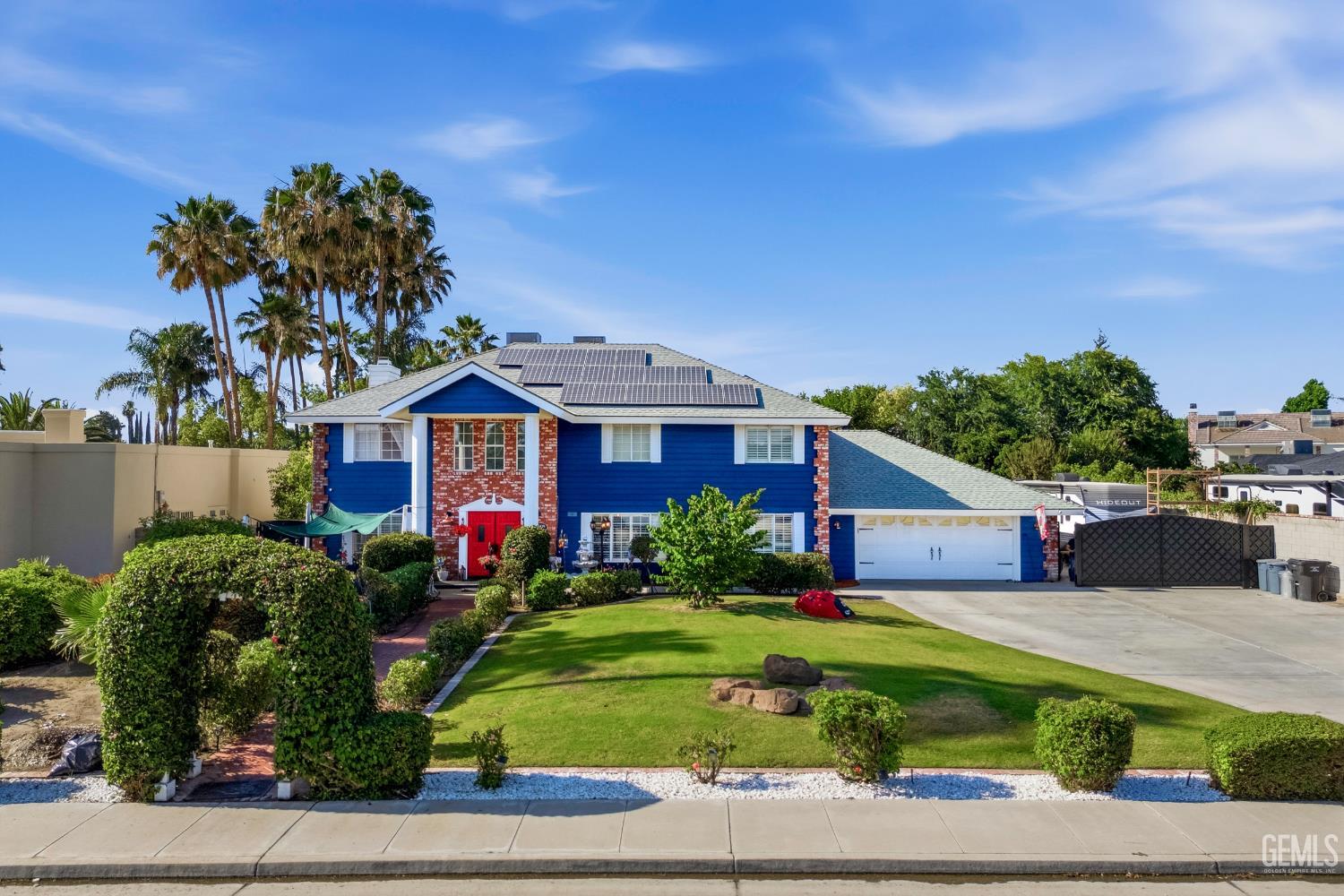 Single Family Residence in Bakersfield