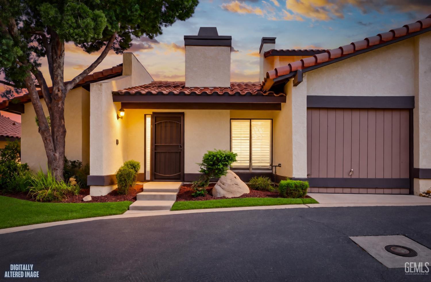 Condominium in Bakersfield