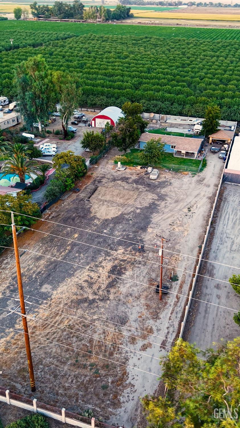 Single Family Residence in Bakersfield, photo 5 of 9