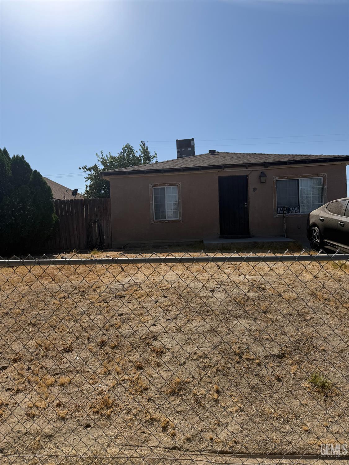 Single Family Residence in Bakersfield