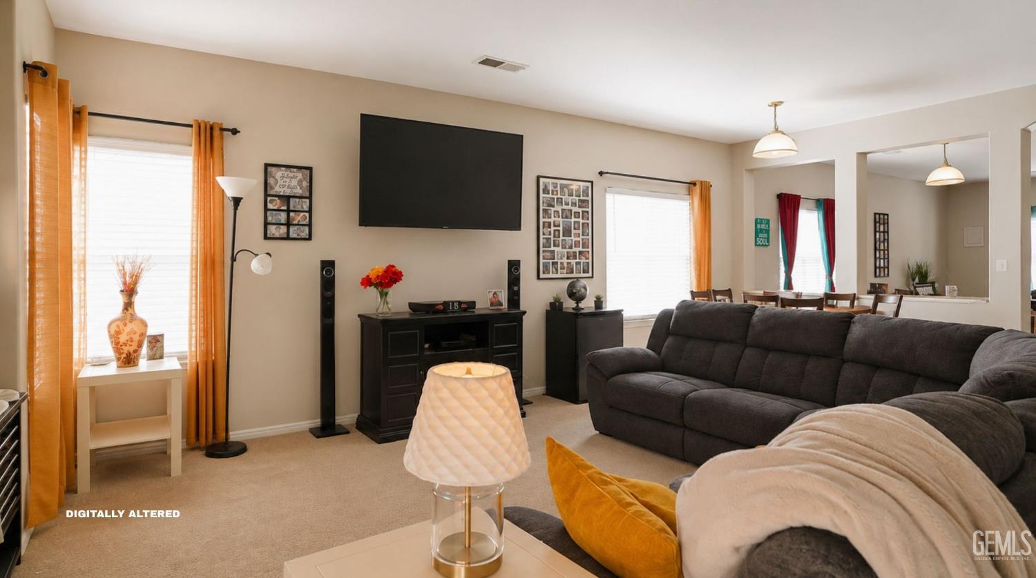 Single Family Residence in Bakersfield, photo 5 of 44