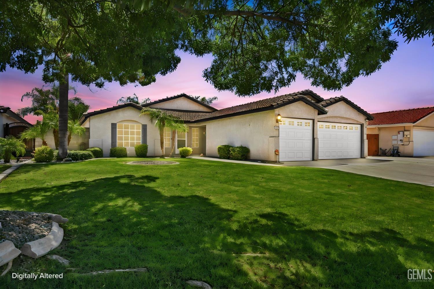 Single Family Residence in Bakersfield