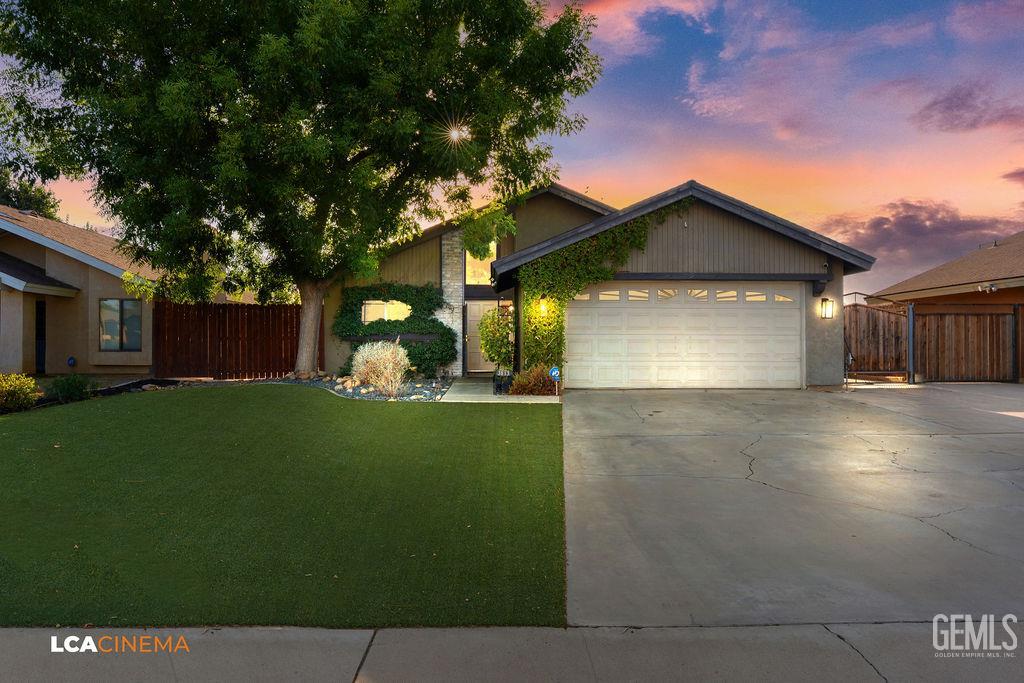 Single Family Residence in Bakersfield