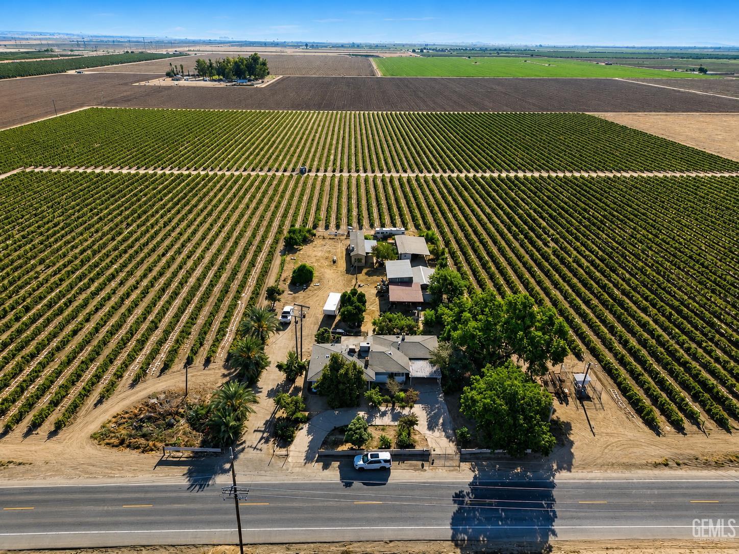 Single Family Residence in Bakersfield