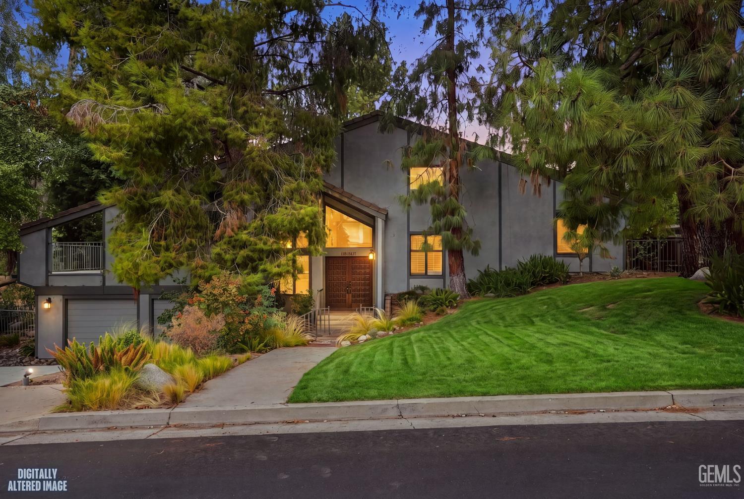 Single Family Residence in Bakersfield