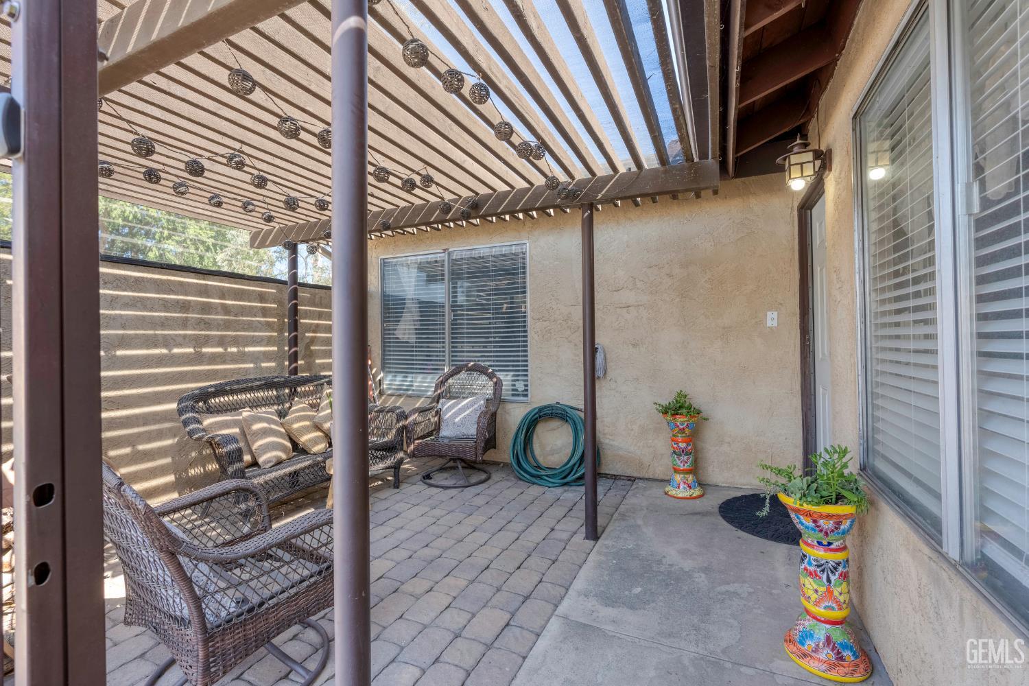 Condominium in Bakersfield, photo 3 of 36
