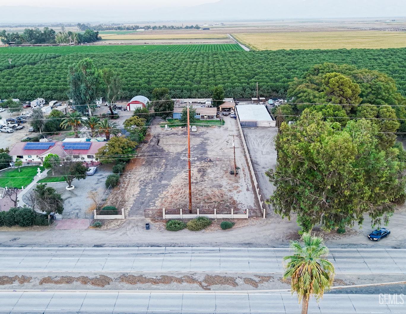 Single Family Residence in Bakersfield