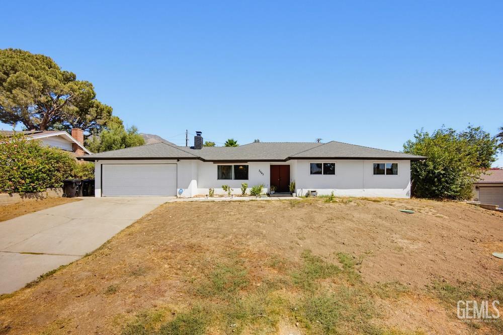 Single Family Residence in Highland