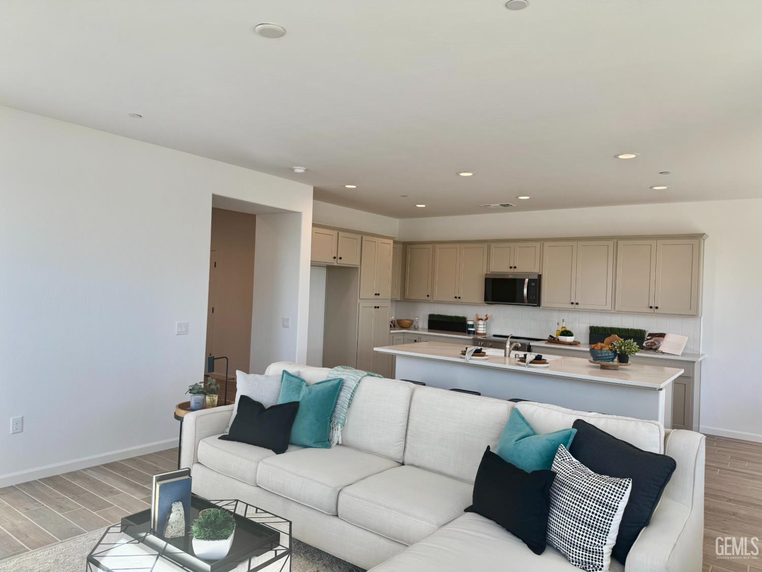 New Construction in Bakersfield, photo 4 of 29