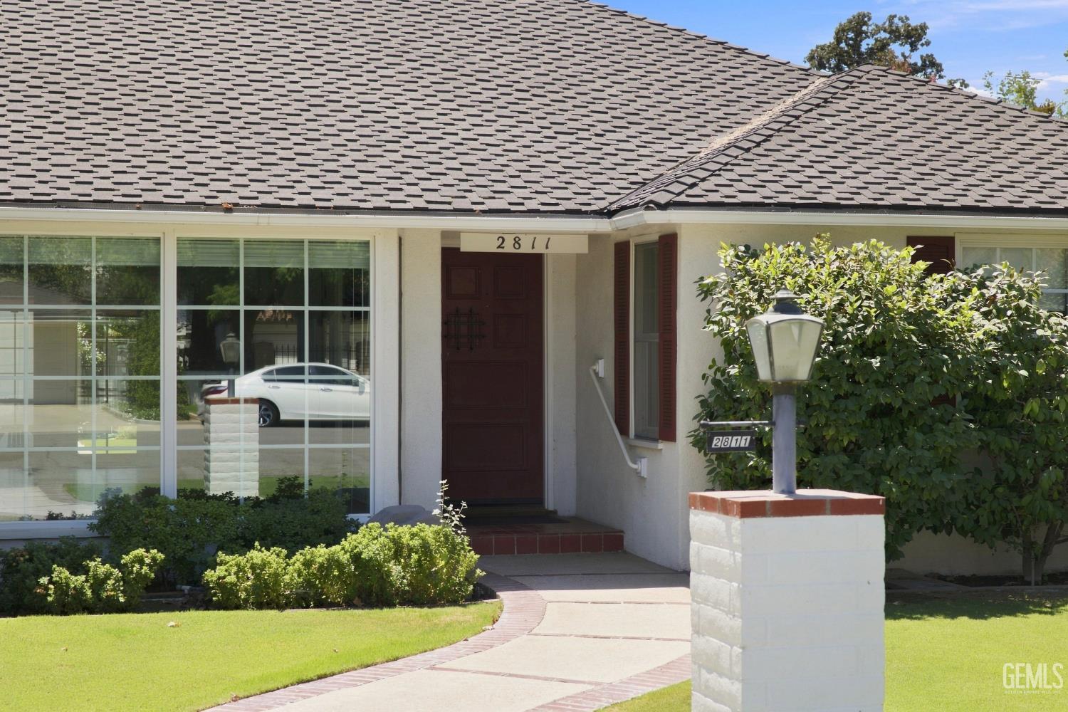 Single Family Residence in Bakersfield, photo 5 of 64