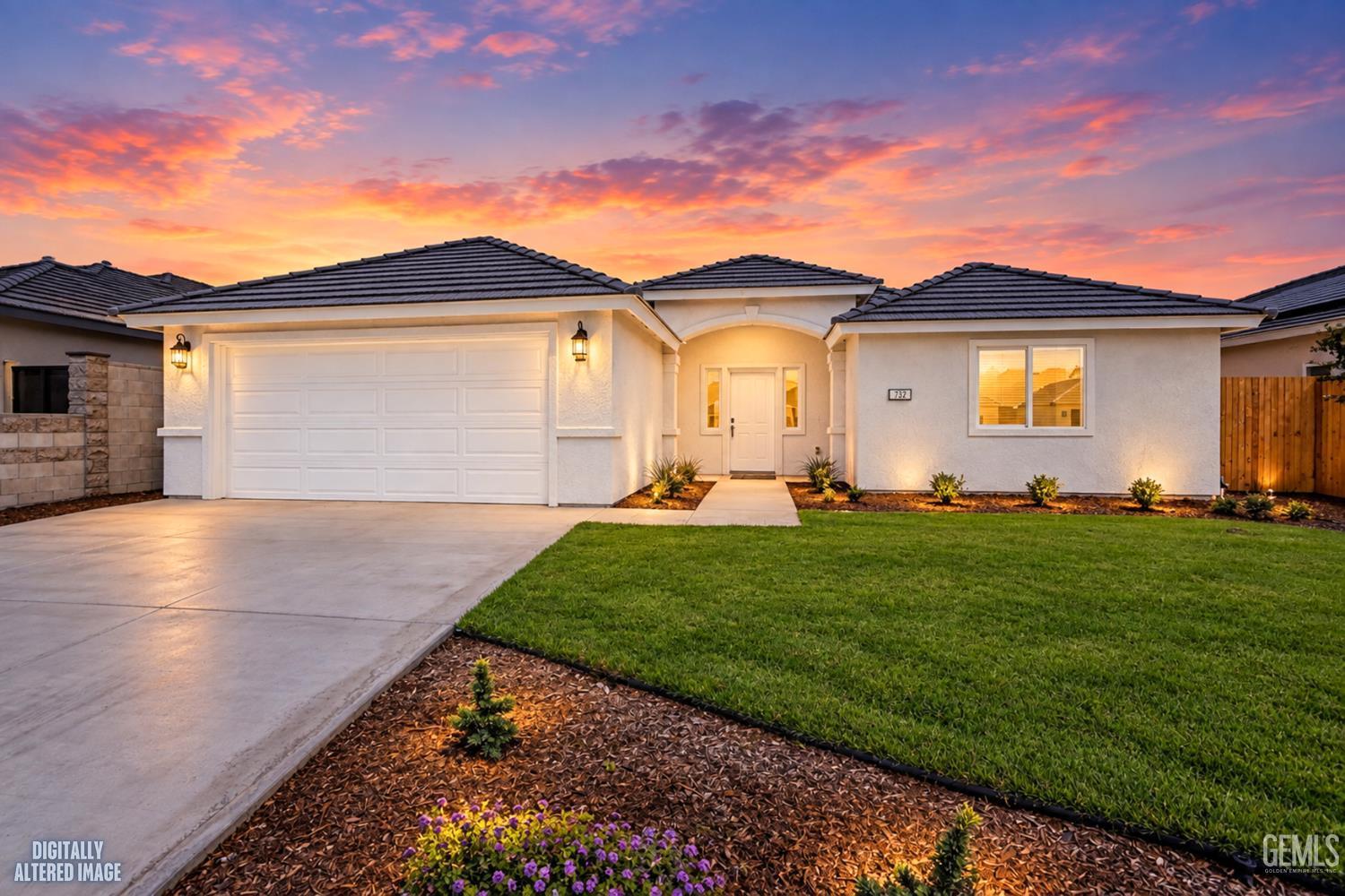 Single Family Residence in Shafter