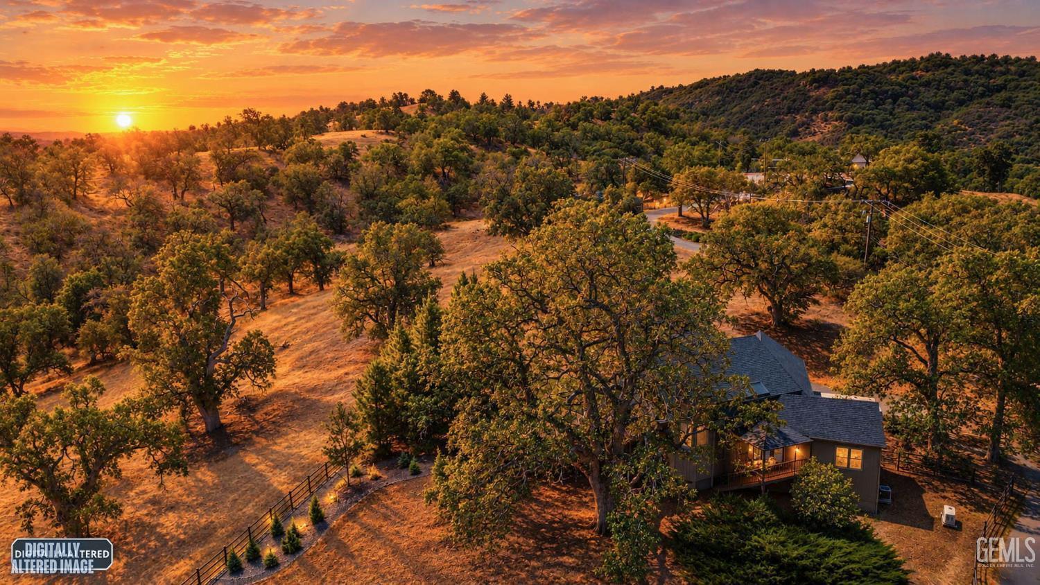 Single Family Residence in Tehachapi