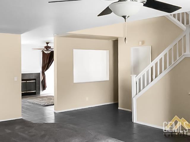 Single Family Residence in Bakersfield, photo 4 of 10
