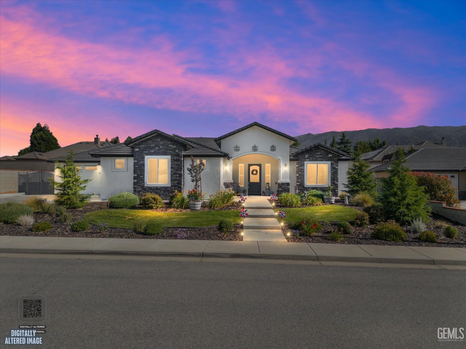 Single Family Residence in Tehachapi