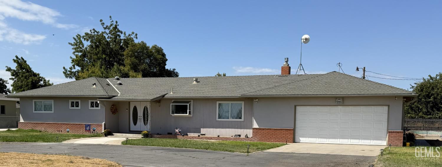 Single Family Residence in Oakdale, photo 2 of 44