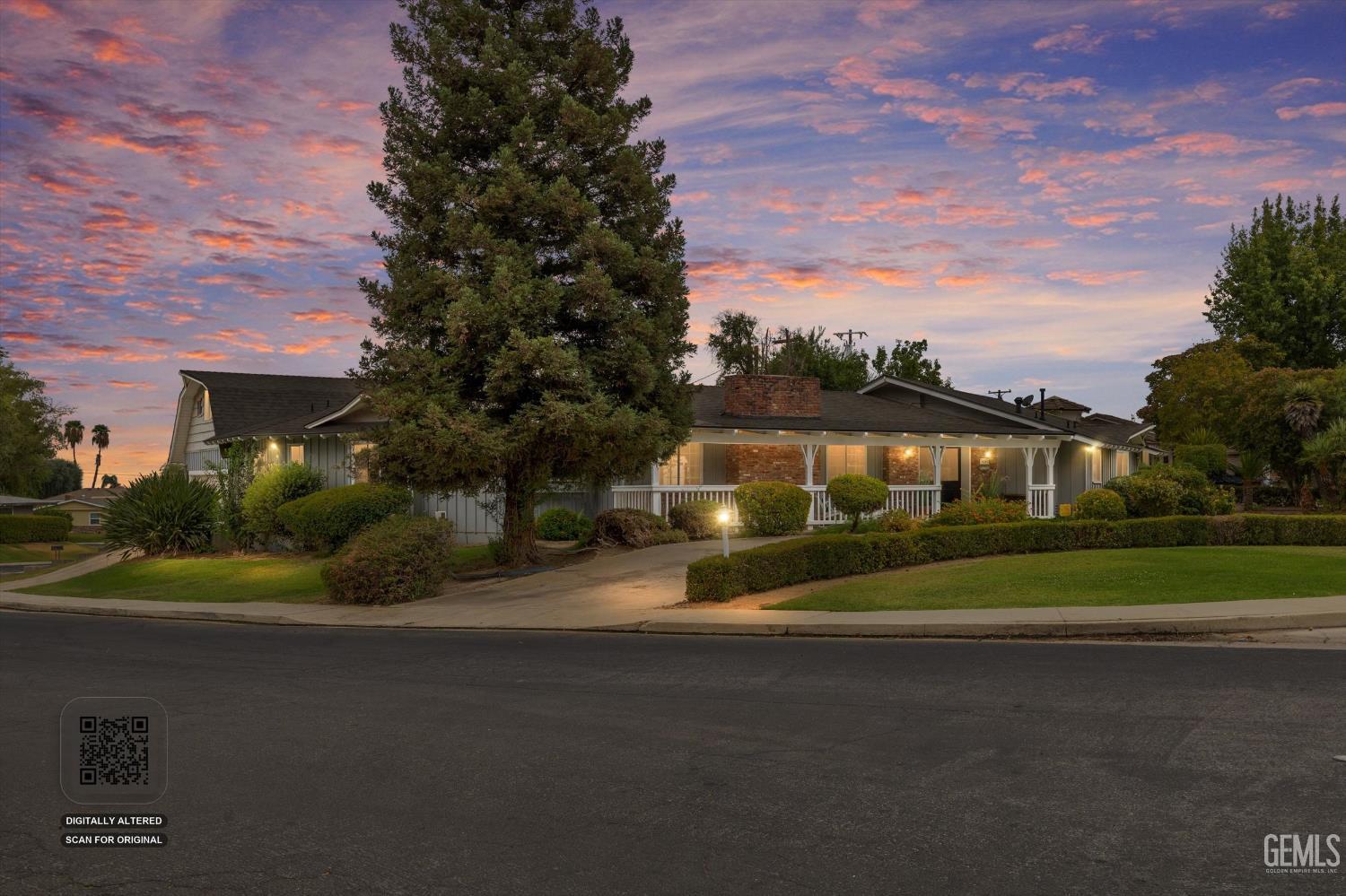 Single Family Residence in Bakersfield