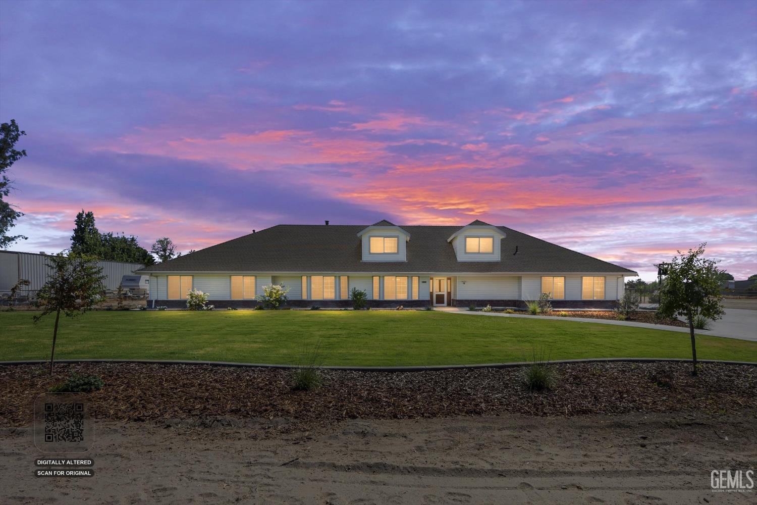 Single Family Residence in Bakersfield