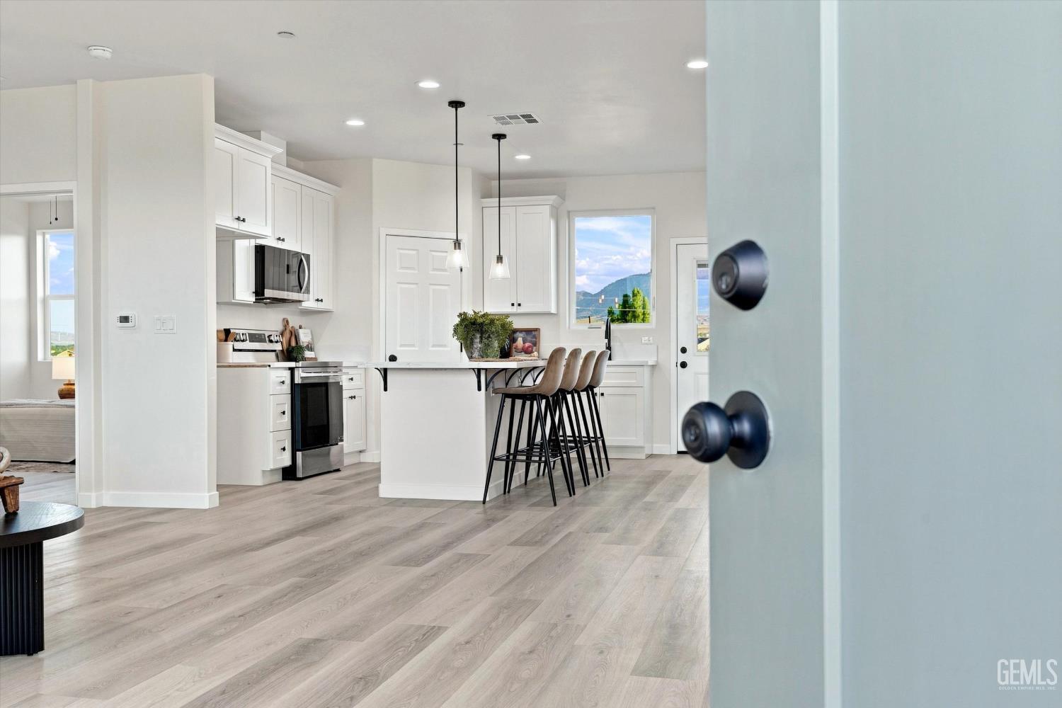 New Construction in Tehachapi, photo 5 of 44