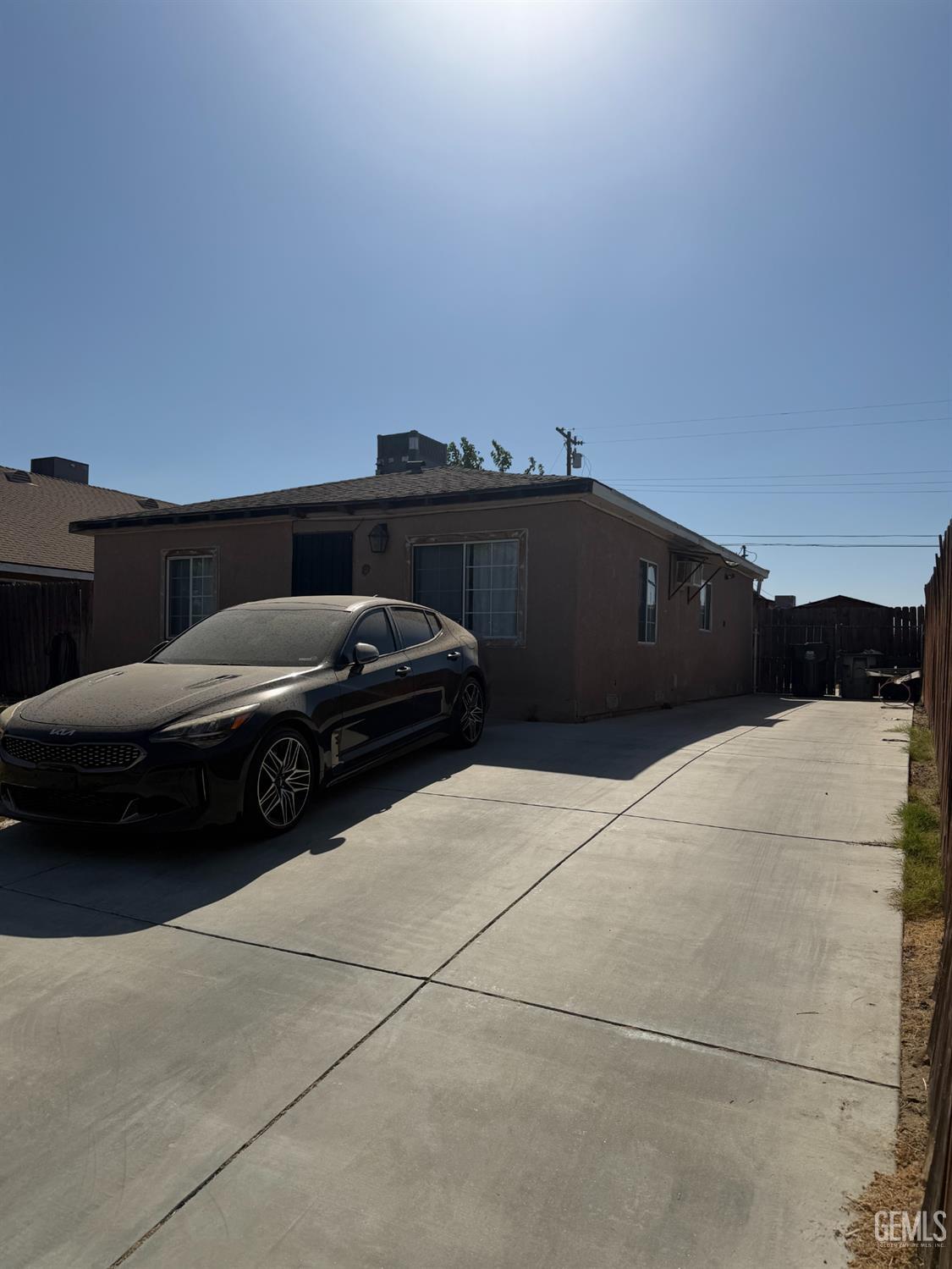 Single Family Residence in Bakersfield, photo 3 of 10