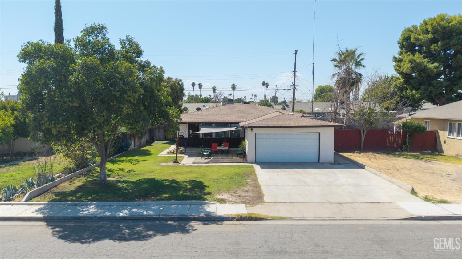 1921 Doolittle Avenue