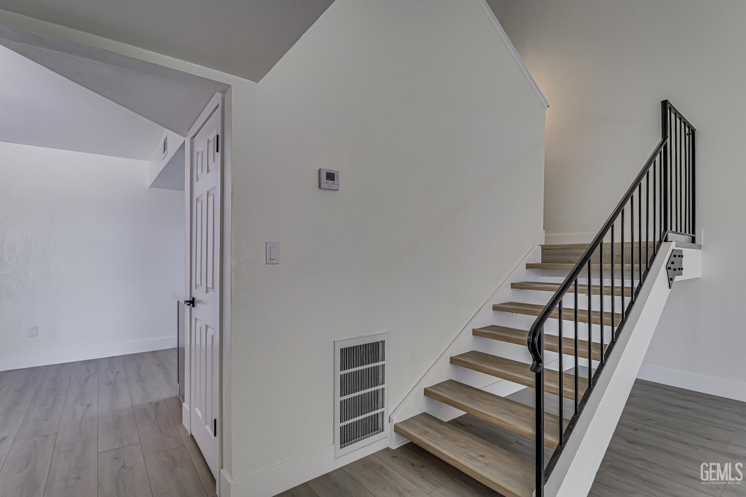 Condominium in Bakersfield, photo 2 of 28