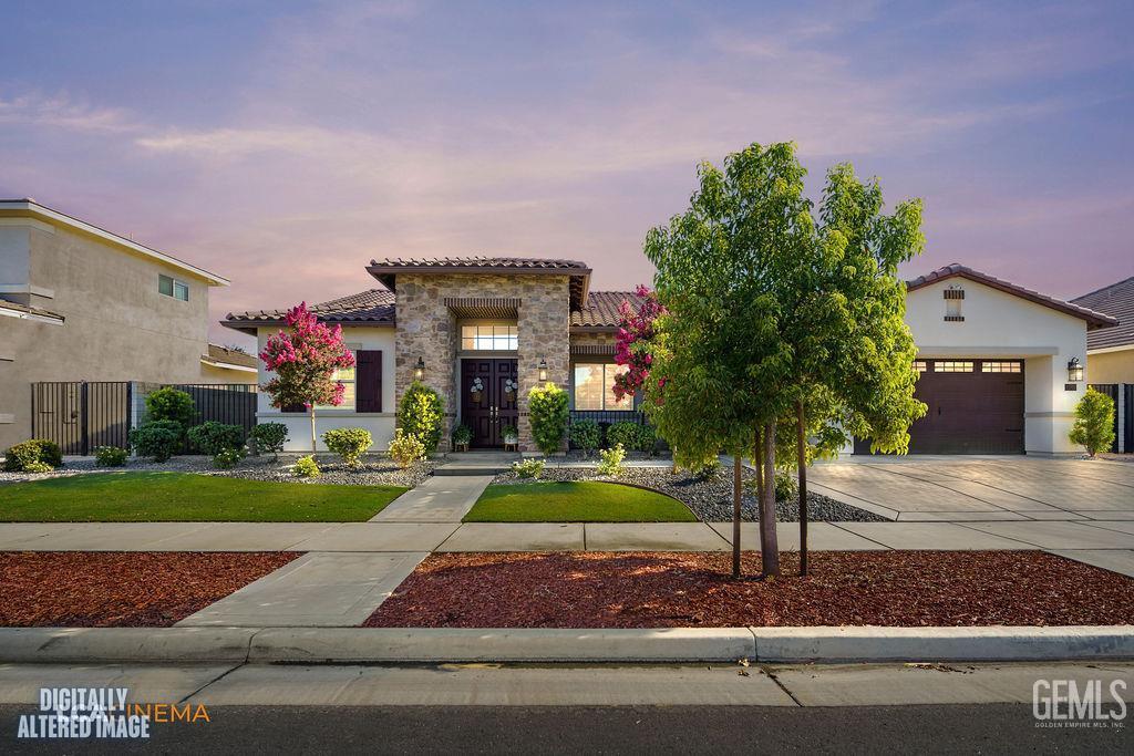 Single Family Residence in Bakersfield