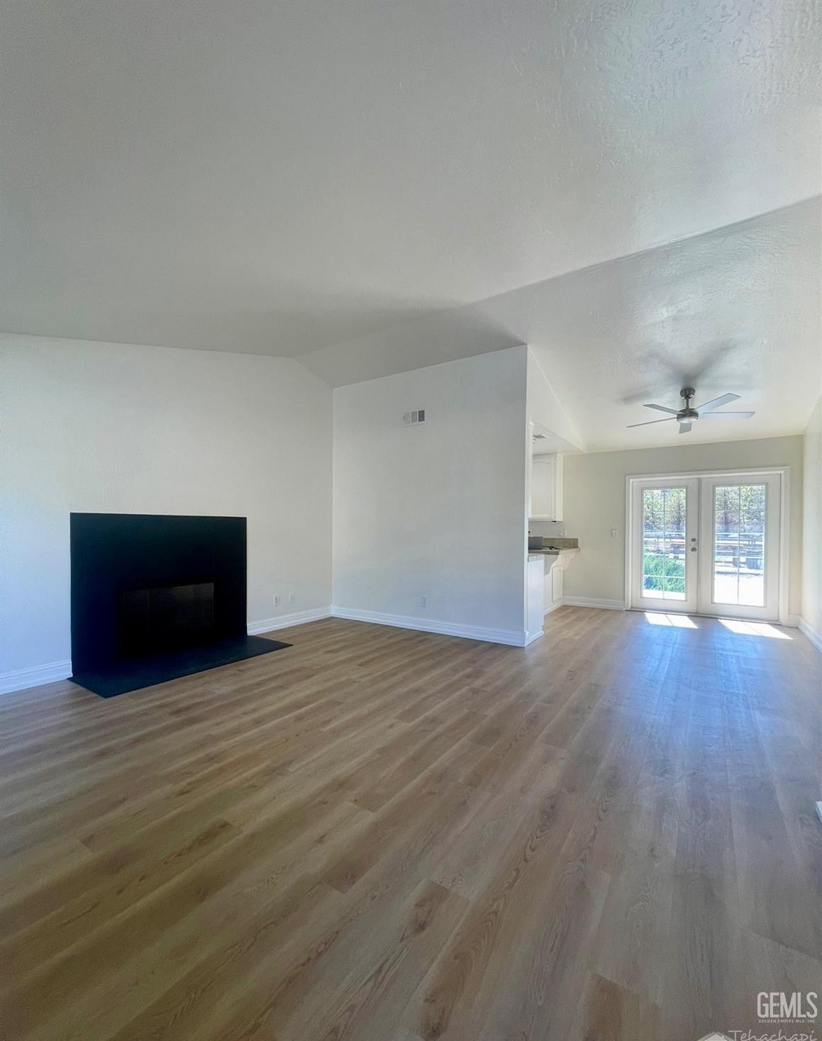 23441 Lakeview Drive