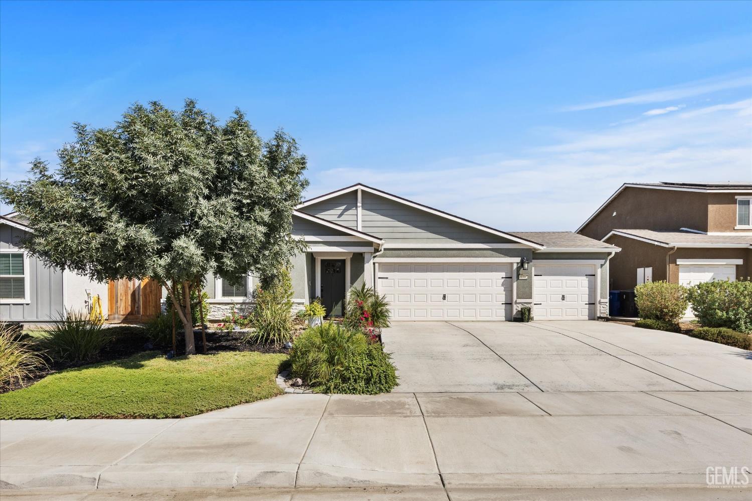 Single Family Residence in Bakersfield