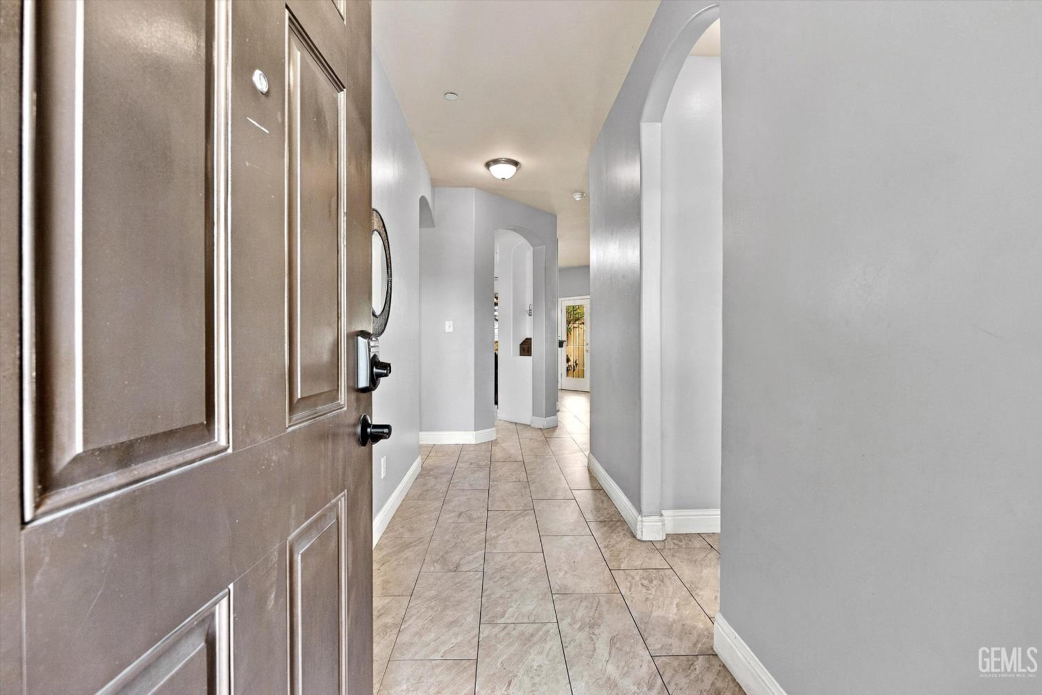 Single Family Residence in Bakersfield, photo 5 of 31