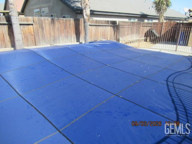 Single Family Residence in Bakersfield, photo 5 of 20
