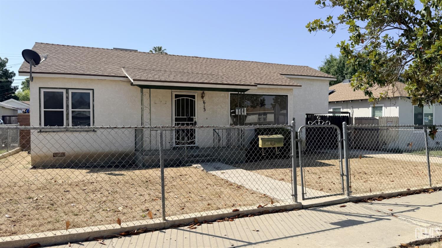 Single Family Residence in Bakersfield