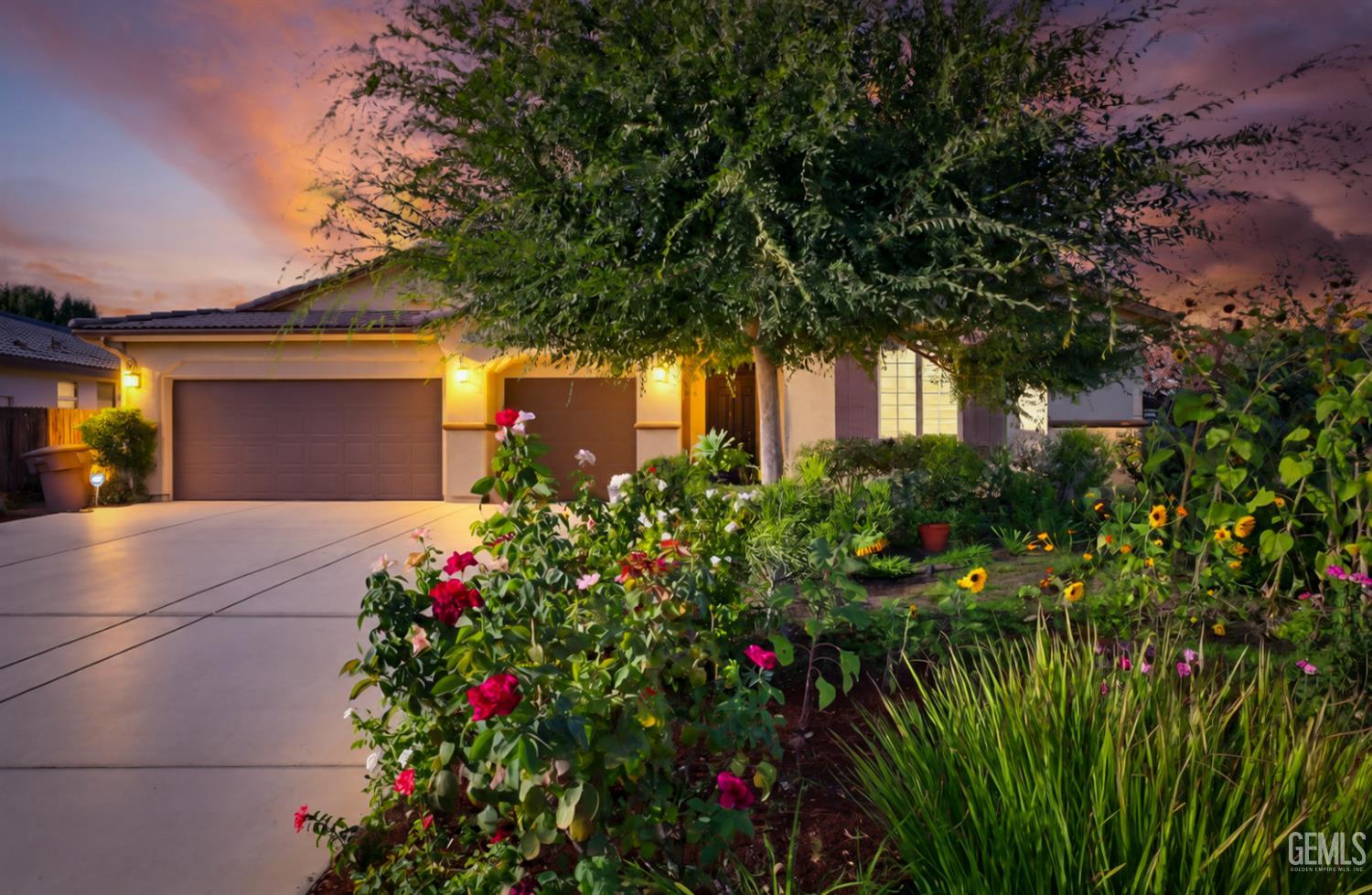 Single Family Residence in Bakersfield