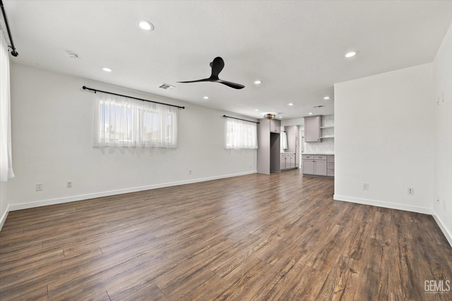 102 Brentwood Drive