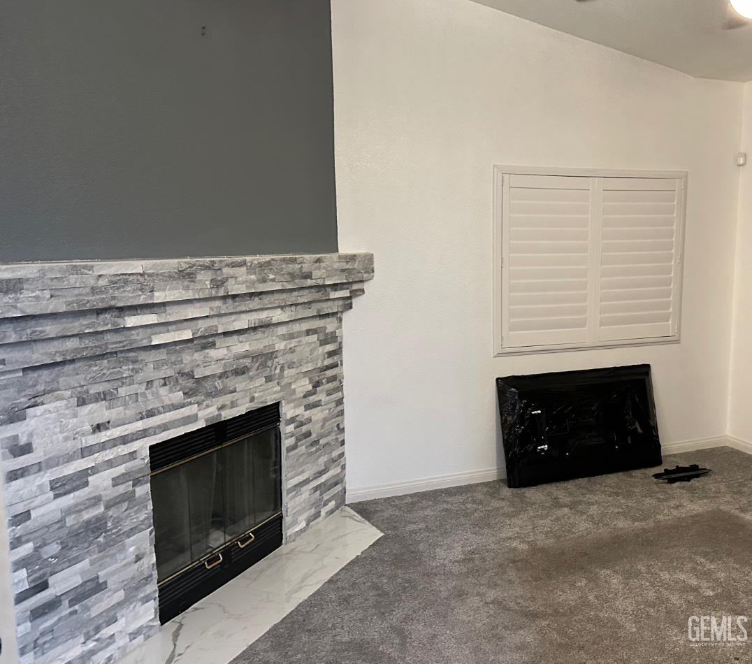 Single Family Residence in Bakersfield, photo 3 of 13