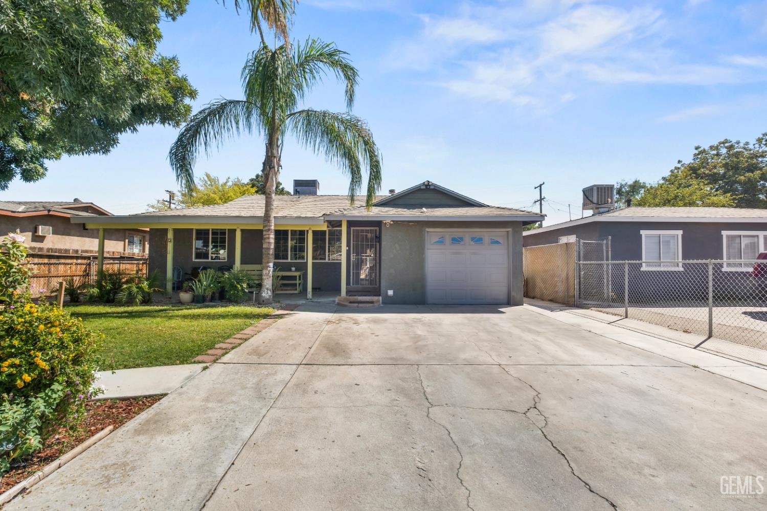 Single Family Residence in Bakersfield