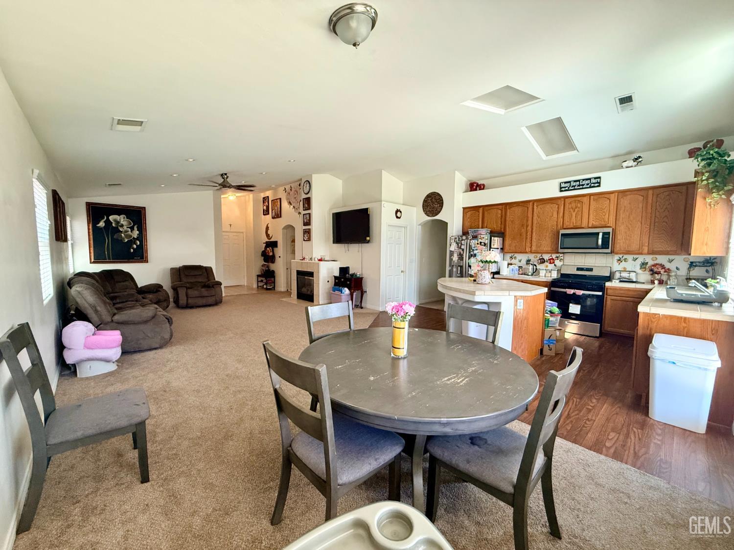 11811 Stellar Avenue