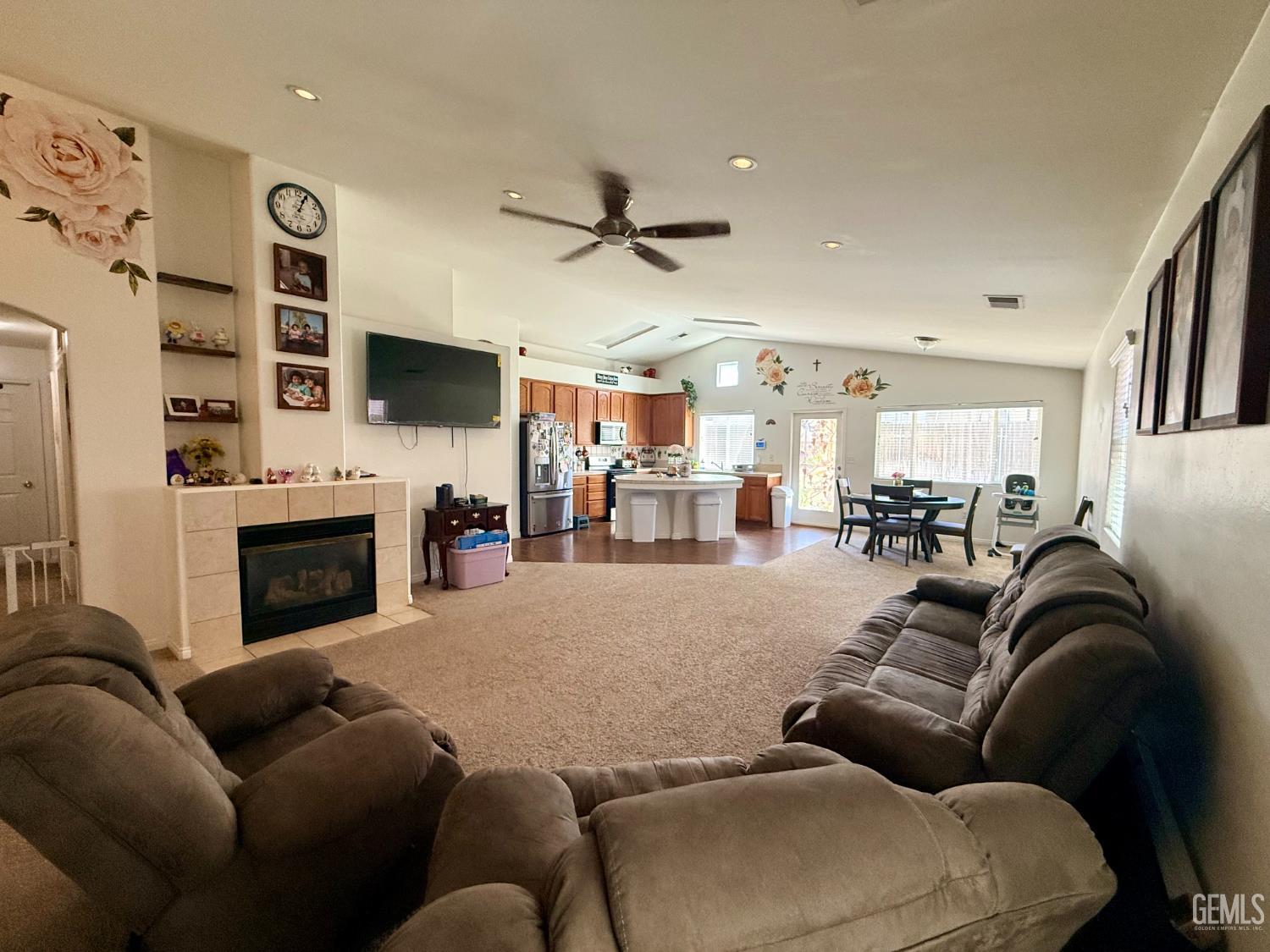 11811 Stellar Avenue