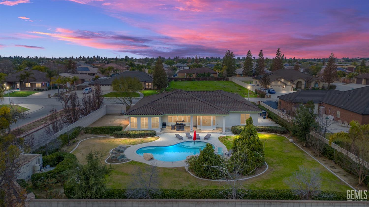 Single Family Residence in Bakersfield