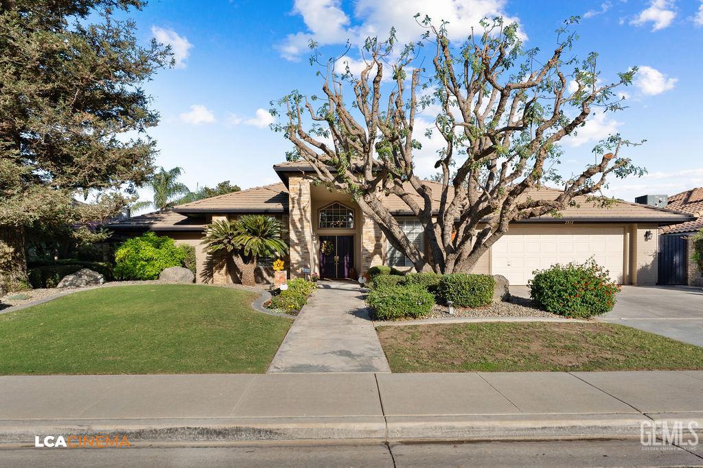 Single Family Residence in Bakersfield