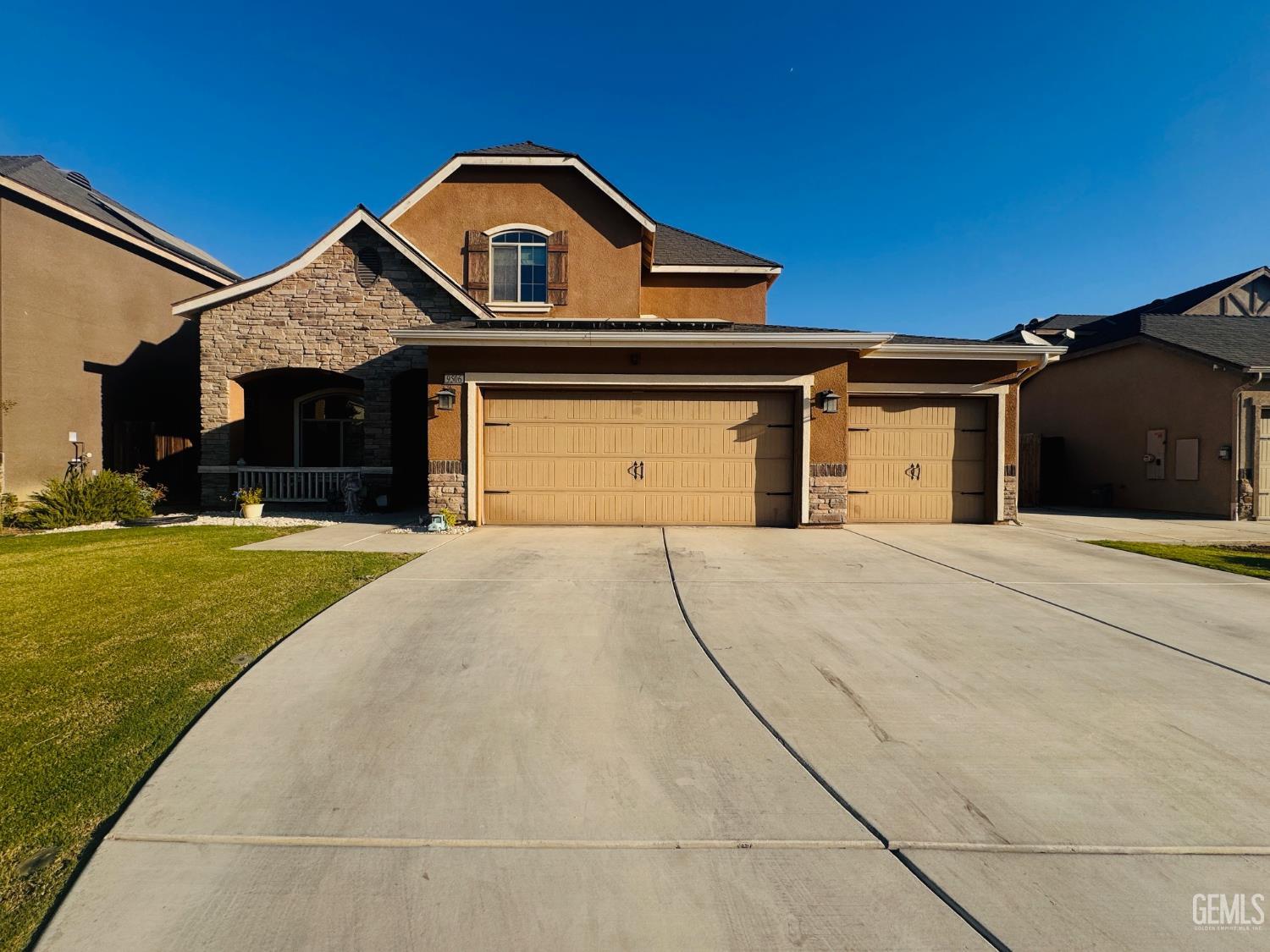 Single Family Residence in Bakersfield